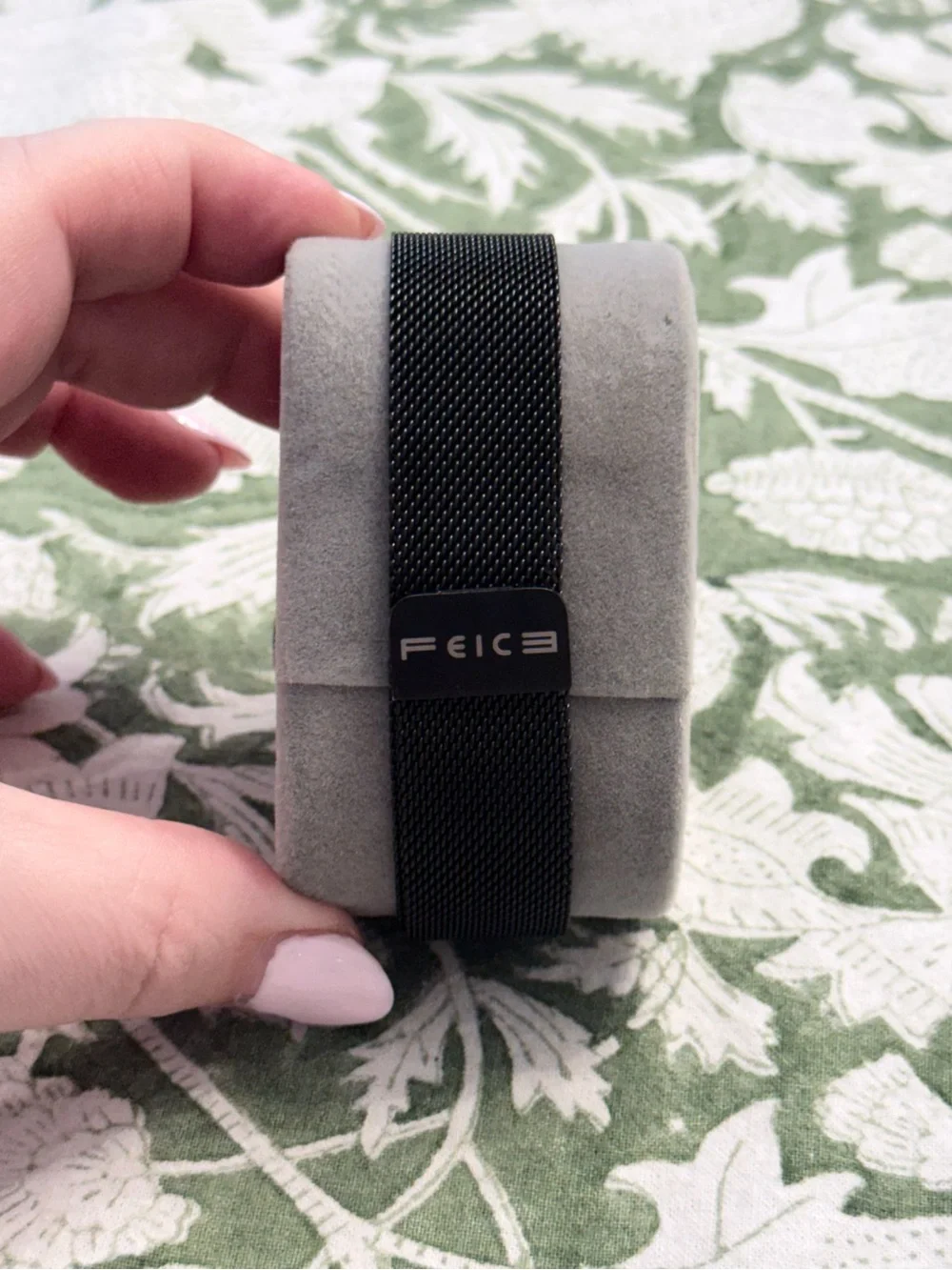 Ice Black Minimalist Men's Mesh Strap Watch